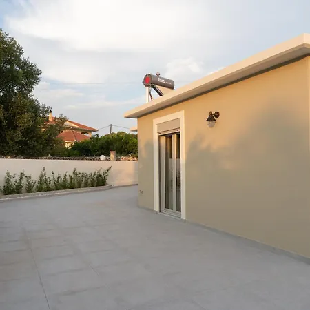 Casa Berlie Feriehus Keramiaí